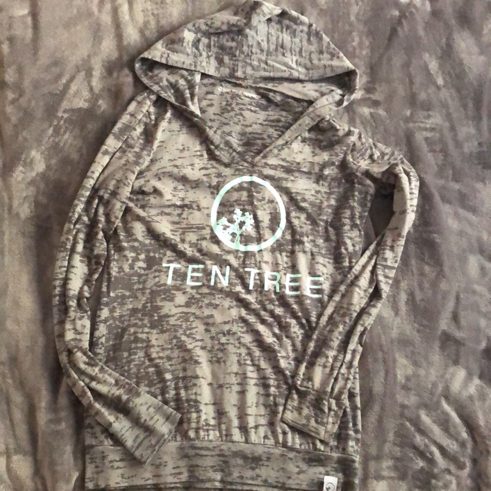 Tentree hooded long sleeve tee- size medium